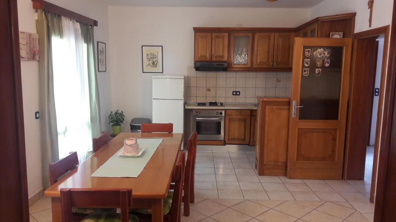 Apartman Rabatin Sveti Filip i Jakov Exterior photo